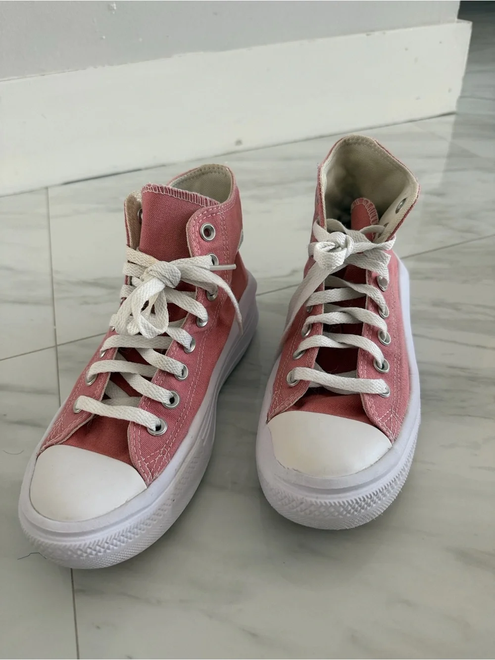 Converse high top